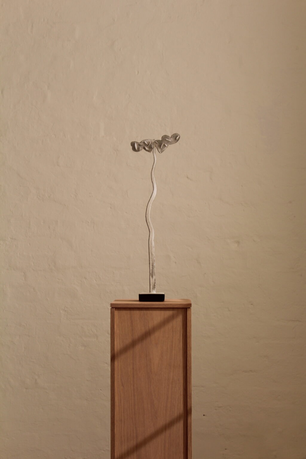 Hennie Meyer's 400g sculpture on display at Art Formes Gallery in Cape Town.